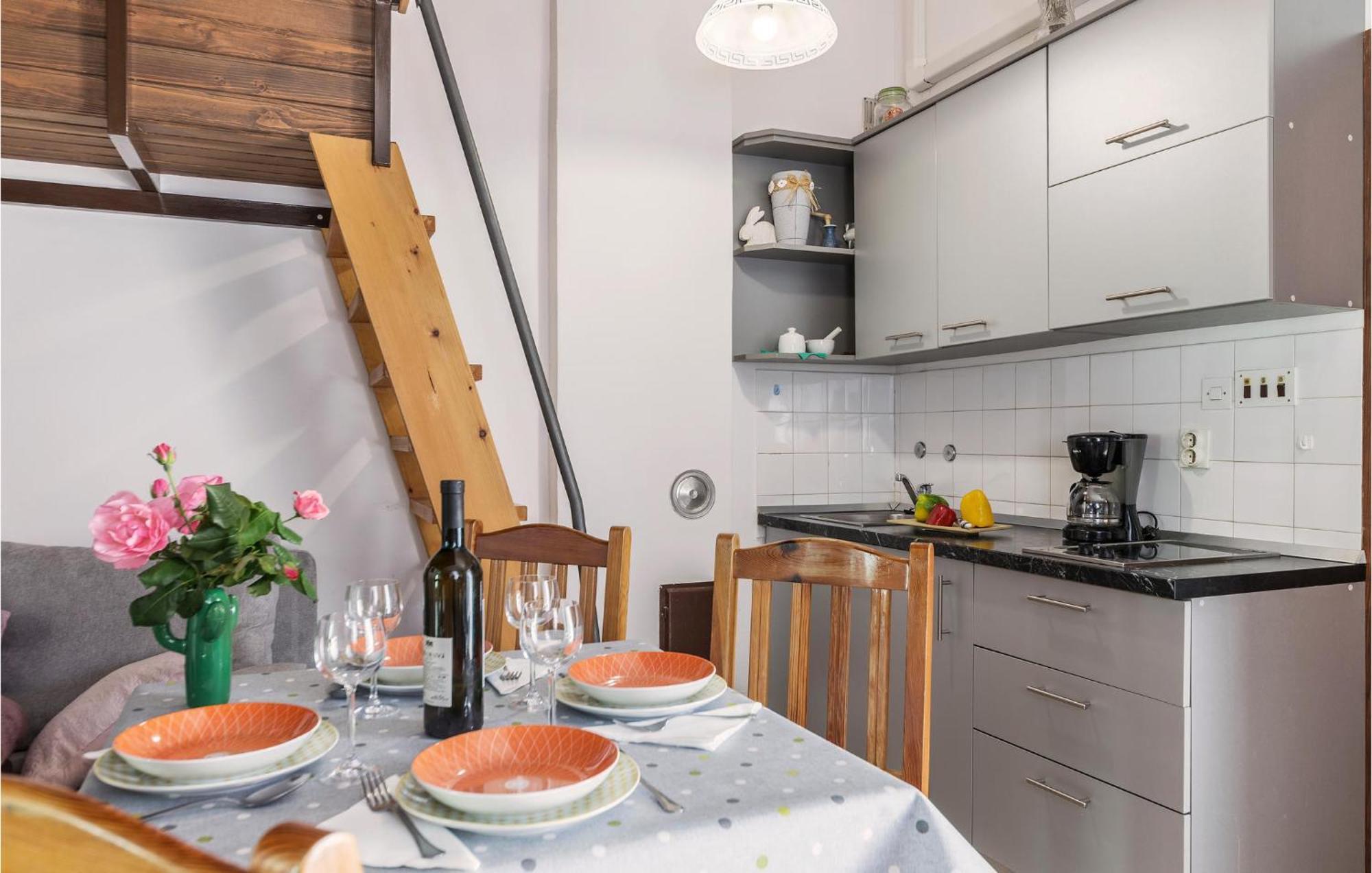 Amazing Apartment In Barbariga With Kitchen 외부 사진